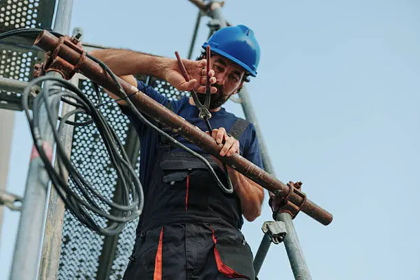 I will erect safe scaffolding for renovation work